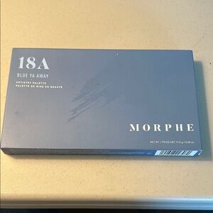 Morphe 18A Blue Ya Away Eyeshadow Palette